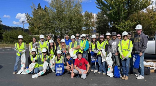 FRC Rodeo team helps Rotarians clean up Hwy 70