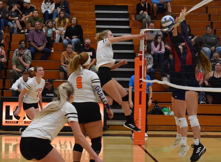 Lassen College Volleyball