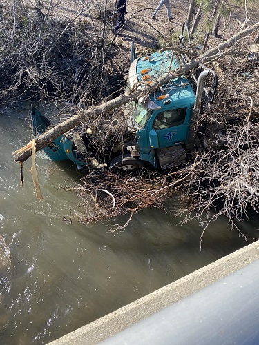 SPI Logging Truck Crashes into Feather River