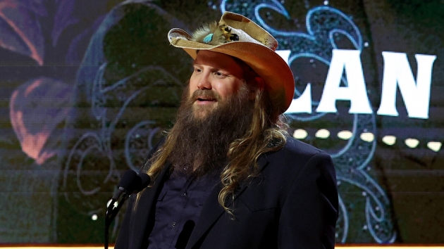 Shop Chris Stapleton’s new Filson Traveller Collection