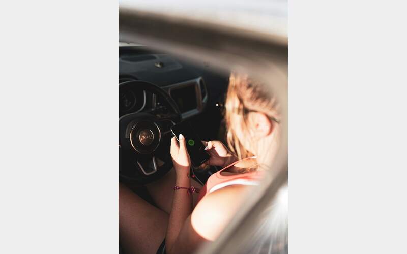 Banner Medical Center Warns Against Distracted Driving as Teen Fatalities Soar