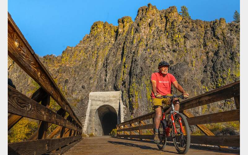 Summer Shuttle Service Returns to Bizz Johnson Trail