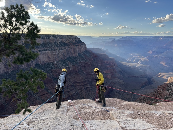Body Recovered After Vehicle Drives Over Grand Canyon Rim