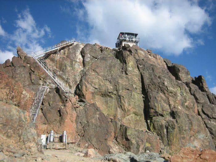 Sierra Butte Fire Lookout Northern California Hike With Stunning Views