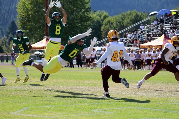 Golden Eagles Dominate Hartnell College with 62-12 Victory at Home