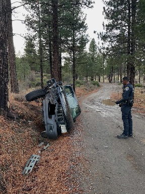Ford Ranger Crashes on Dirt Road in Quincy Driver Safe After Accident