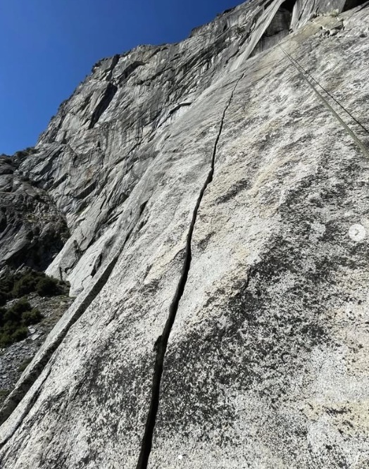Yosemite Closes Popular Climbing Routes Near Royal Arches Due to Expanding Crack