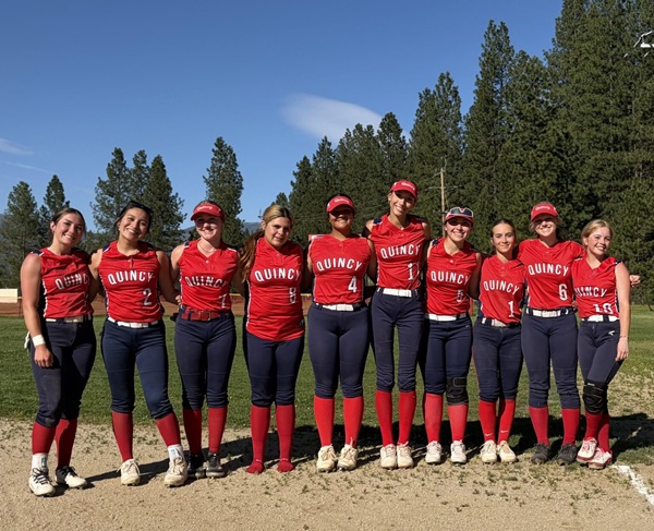 Quincy Trojans Varsity Softball Team Finishes Undefeated in League Play