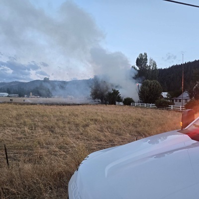Firefighters Contain Junction Fire Near Quincy After Structure Blaze Spreads to Vegetation