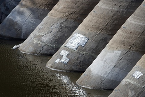 California Faces Urgent Dam Safety Crisis Ahead of El Niño Storms