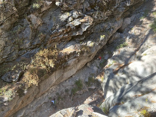 Hikers Rescued After 36 Hours Stranded on Mount Shasta Avalanche Gulch